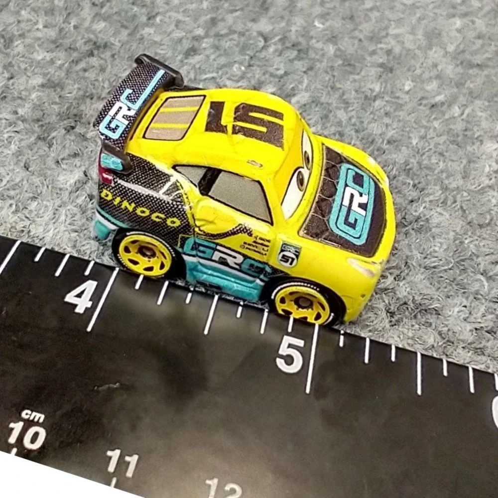 Mattel Disney Pixar‎ Cars Micro Drifters Cruz Ramirez GRC Yellow Dinoco 51 Toy